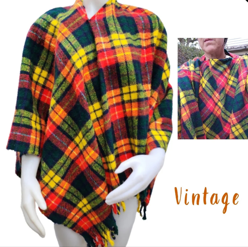 Vintage Tartan Plaid cape OSFM‎